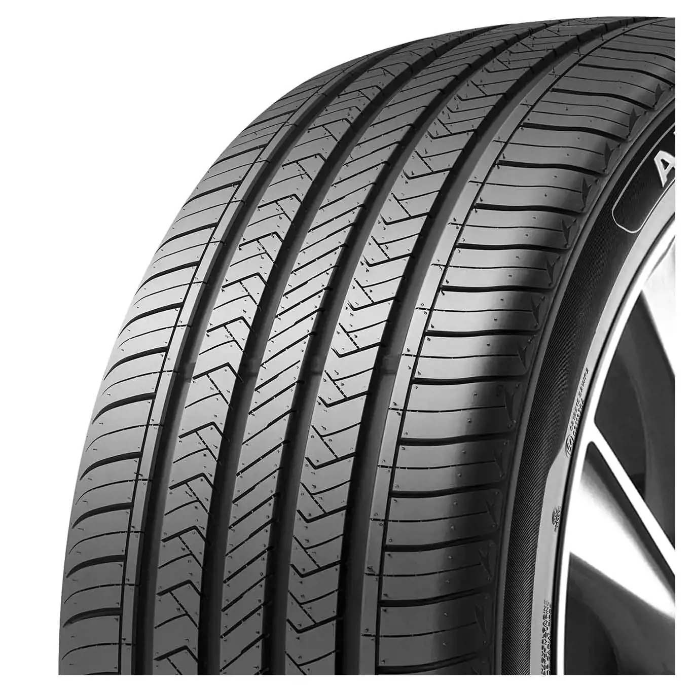 235/75 R15 105T RU025