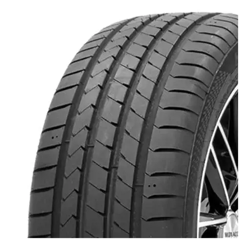235/40 R18 95W HF820 XL